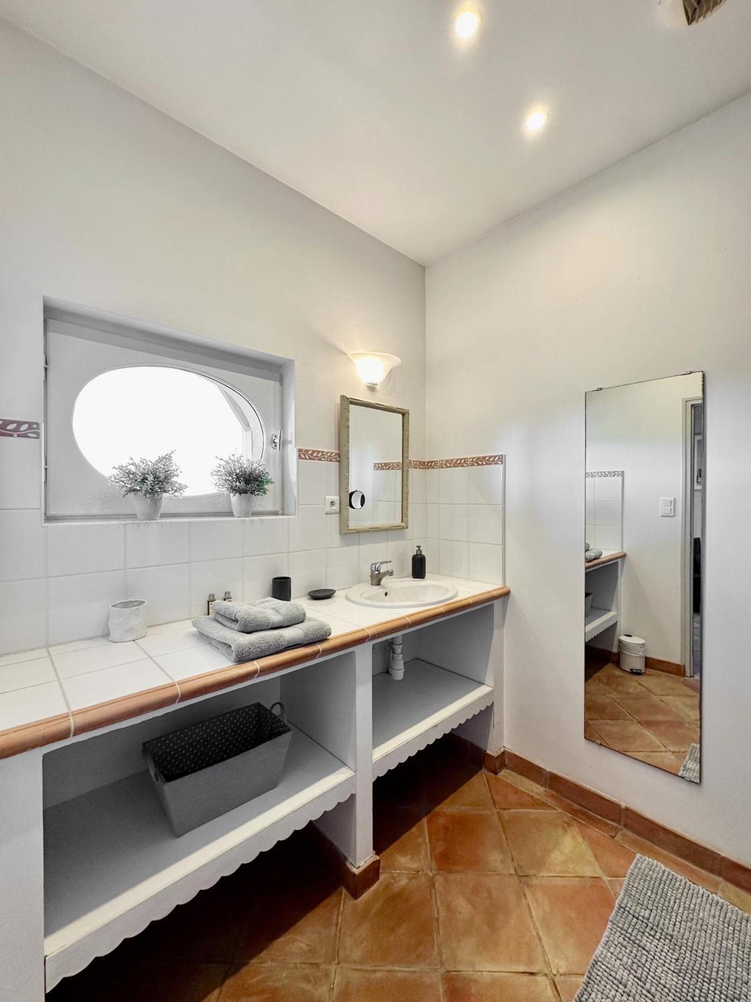 르뷔그 Maison Olea B&B 외부 사진