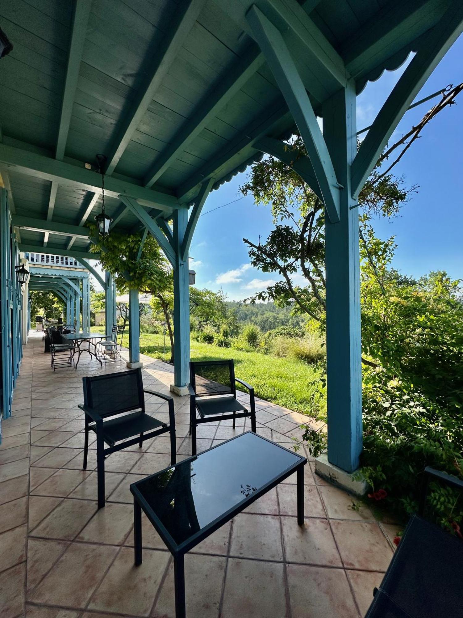 르뷔그 Maison Olea B&B 외부 사진